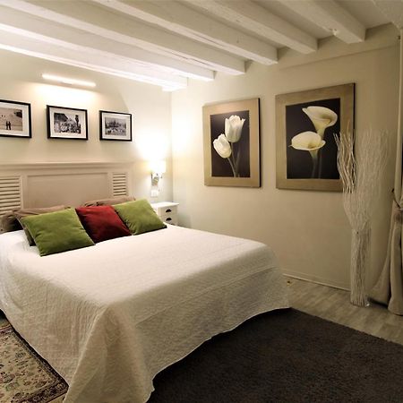 San Marco Fenice 3Bdr 2Bth Apartment Venedig Exterior foto